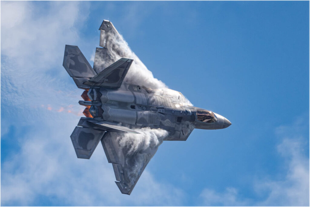 Open-Salon_F22-Raptor_Thomas-Knoop_Equal-Merit